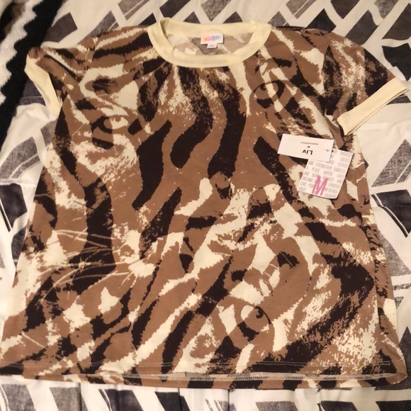 LuLaRoe Tops - BNWT Lularoe Liv Medium